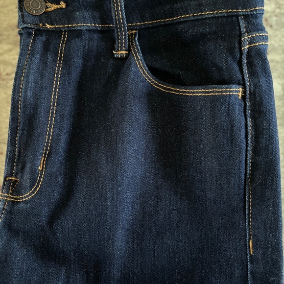 Old Navy Womens High-Rose Straight Jeans, Dark Wash S6 Short - Picture 5 of 7
